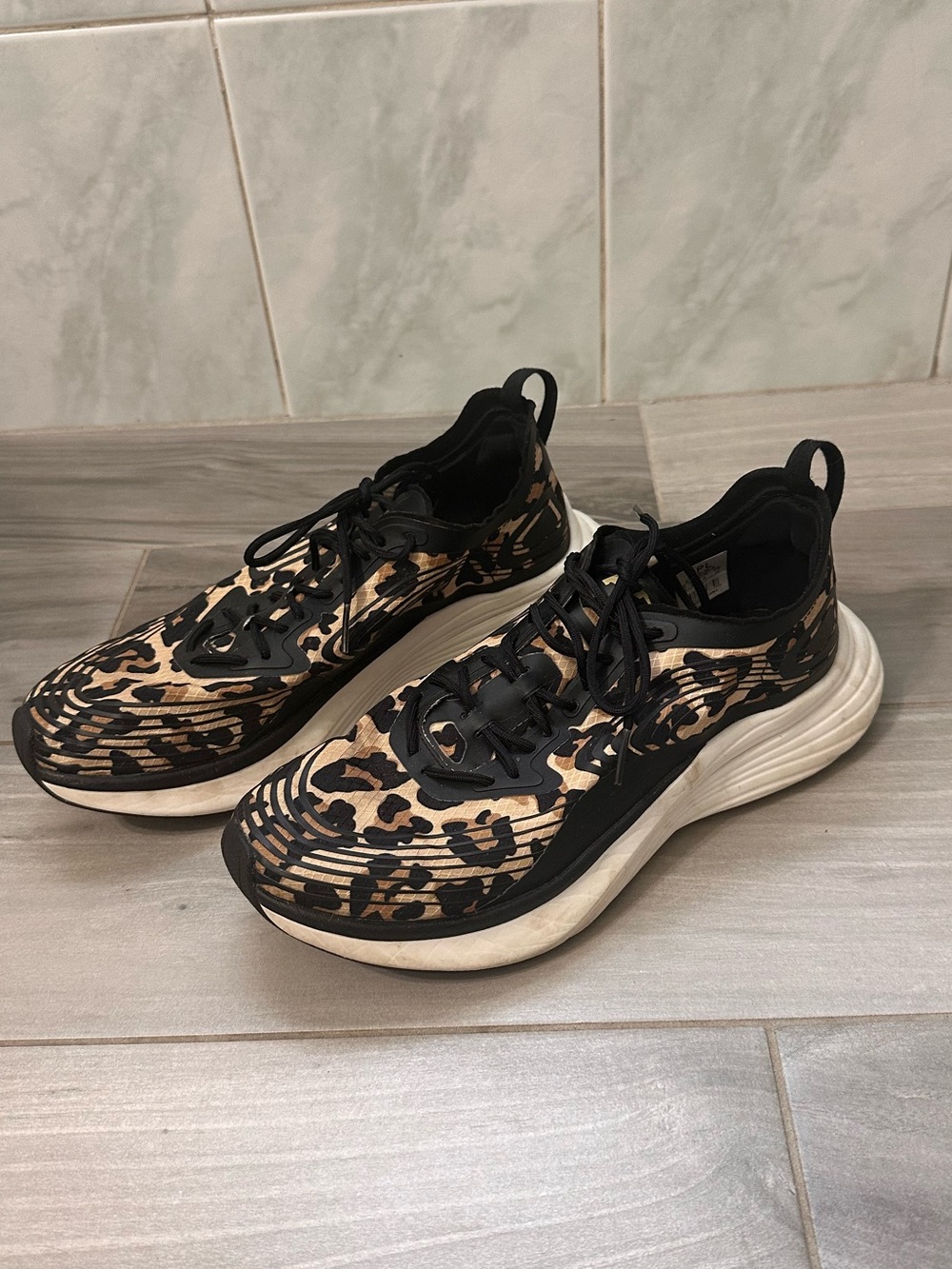 APL Streamline Leopard Sneaker Size 8.5